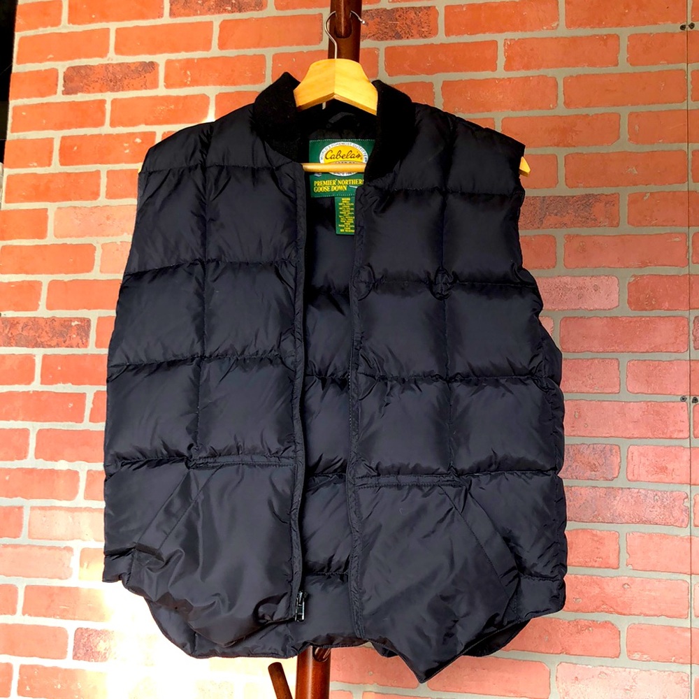Cabela’s goose down vest, size small
